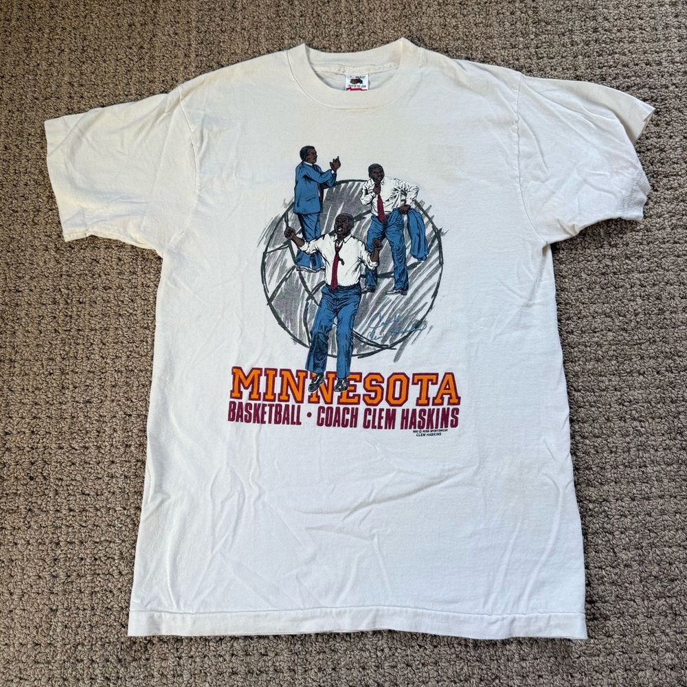 Vintage Minnesota Gophers Basketball Clem Haskins T shirt